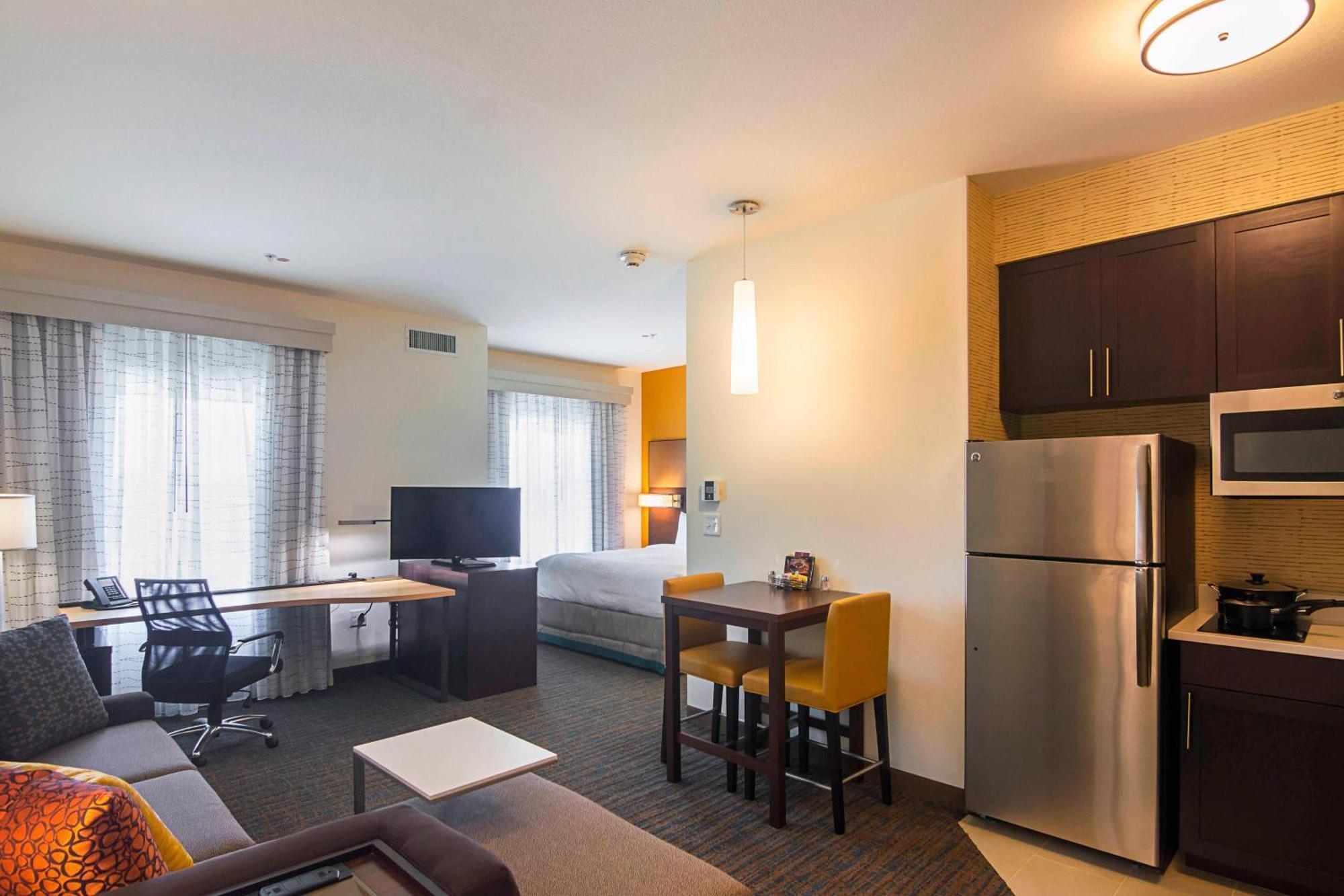 Residence Inn By Marriott Denton Bagian luar foto