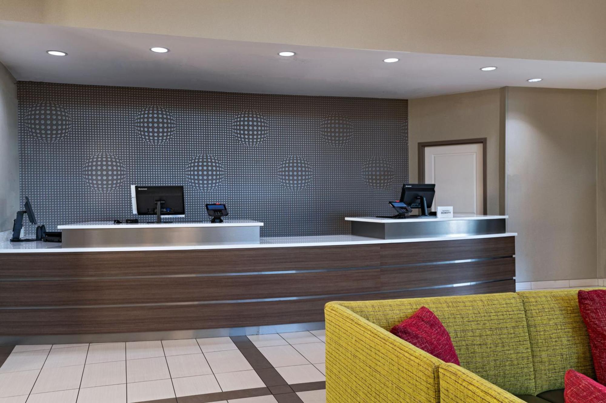 Residence Inn By Marriott Denton Bagian luar foto