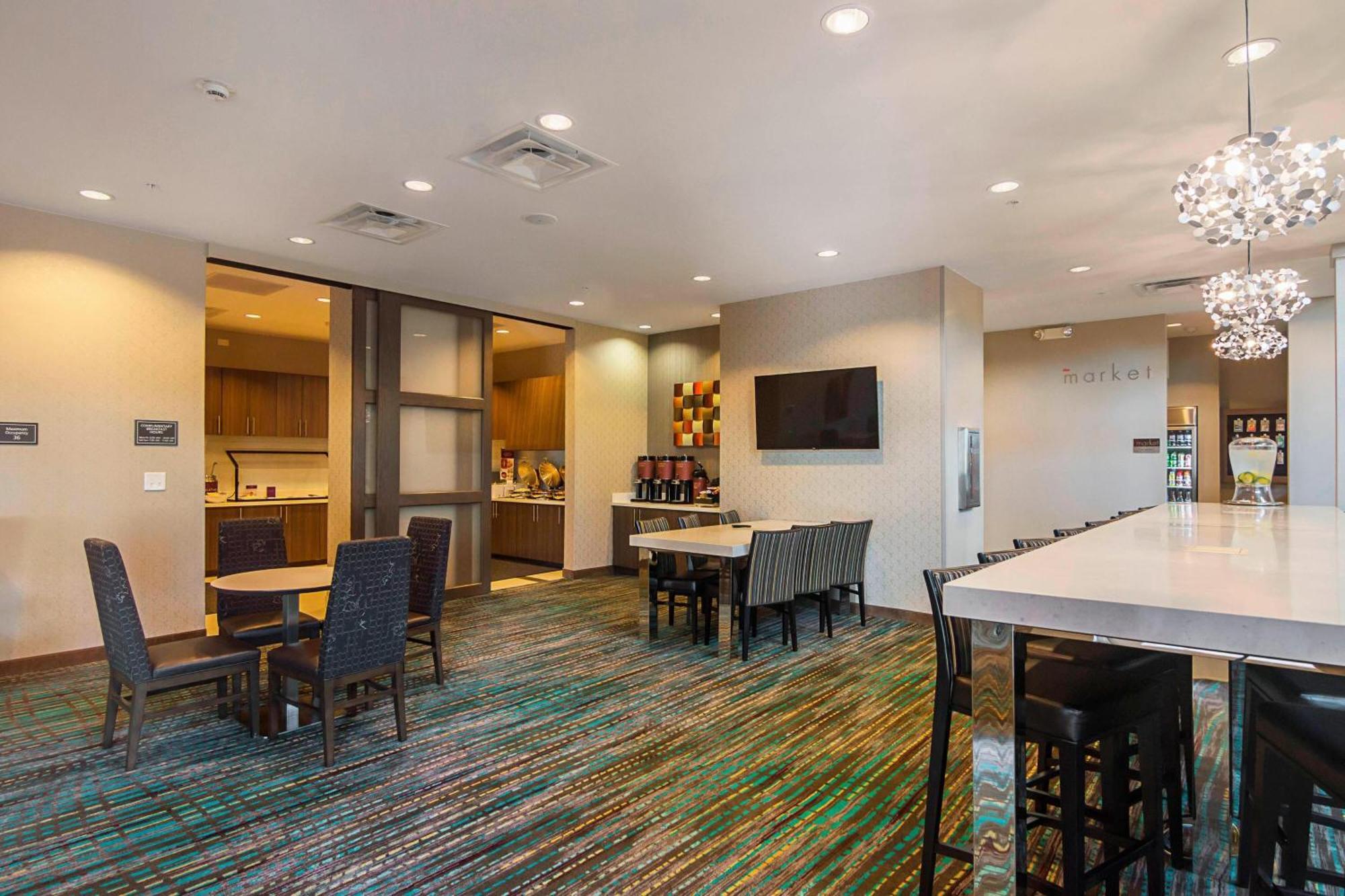 Residence Inn By Marriott Denton Bagian luar foto